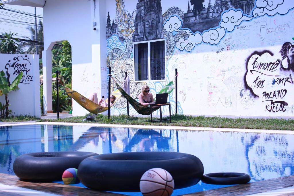 Pool Party Hostel Siem Reap Exterior foto